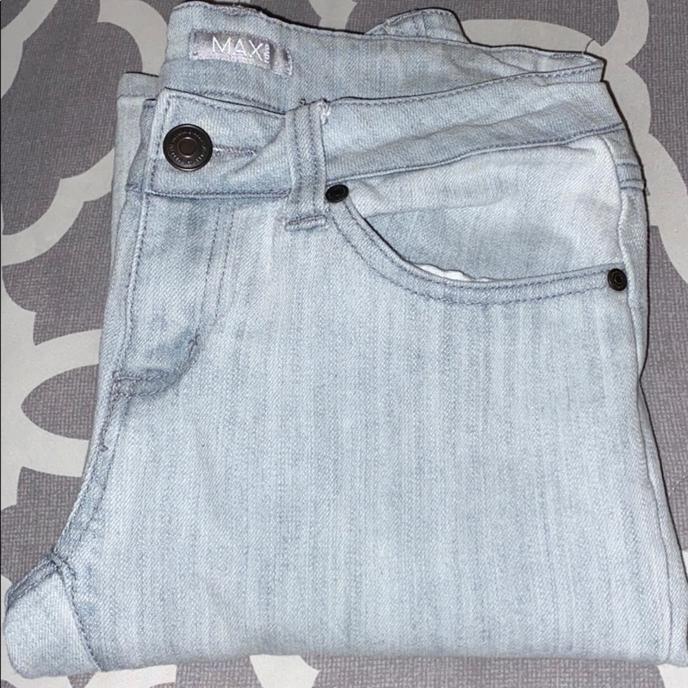 Light jeans